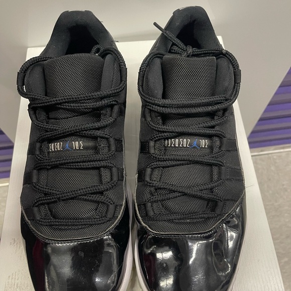 Black Sneakers for Men - Picture 4 of 6